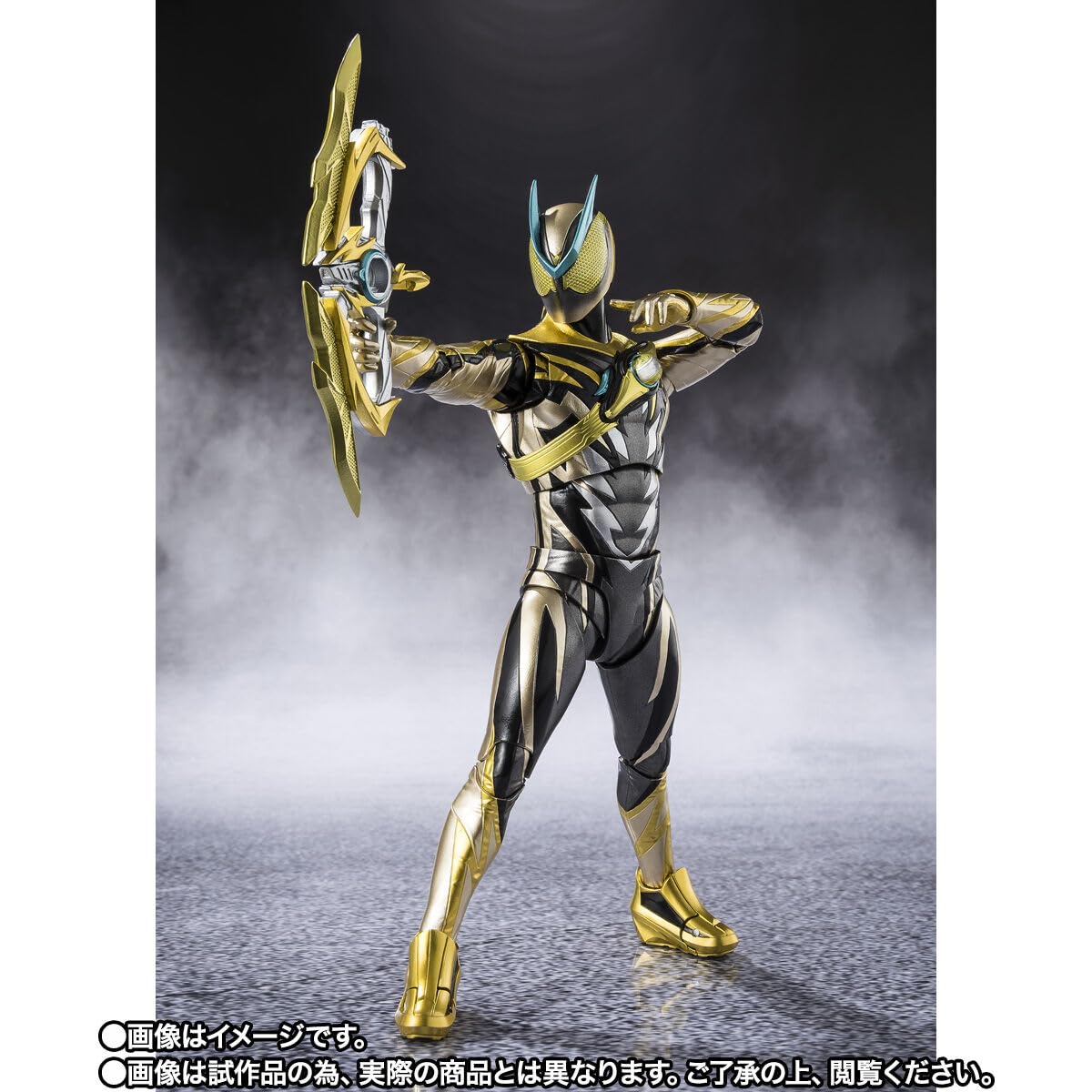 Amazon.co.jp: S.H.Figuarts 仮面ライダーゼッツ イナズマプラズマ